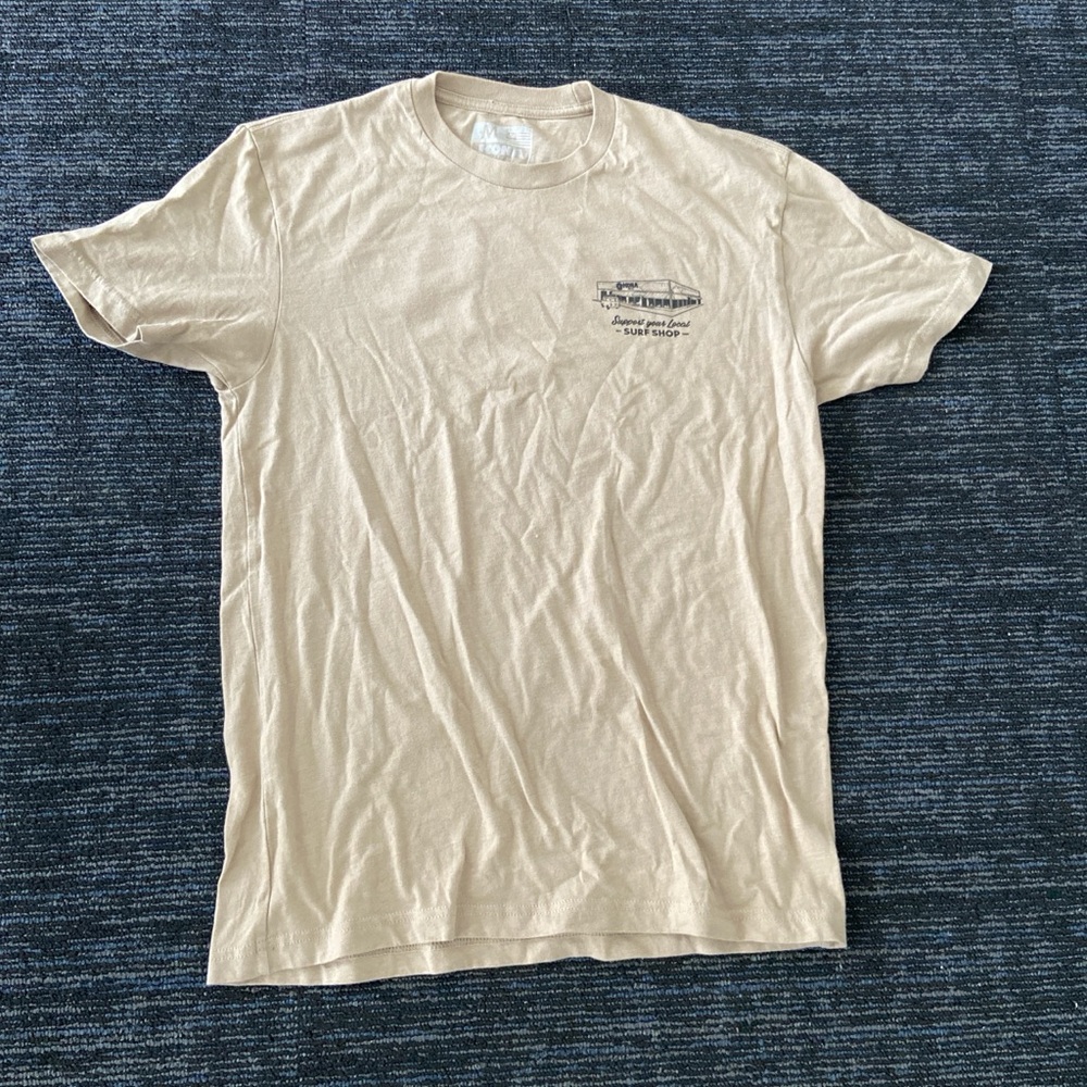 Men's Kona surf shop tee